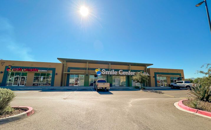 Pictures of Retail property located at 1091 Doniphan Park Cir, El Paso, TX 79922 for lease - image #1