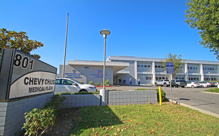Pictures of Office property located at 801 S Chevy Chase Dr, Glendale, CA 91205 for lease - image #1