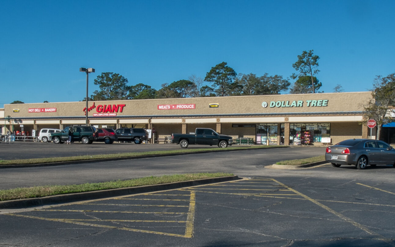 1400 East Shotwell Street, Bainbridge, GA 39819 Retail Space for