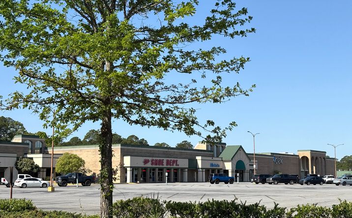 Pictures of Retail, Land property located at 1400 East Shotwell Street, Bainbridge, GA 39819 for lease - image #1