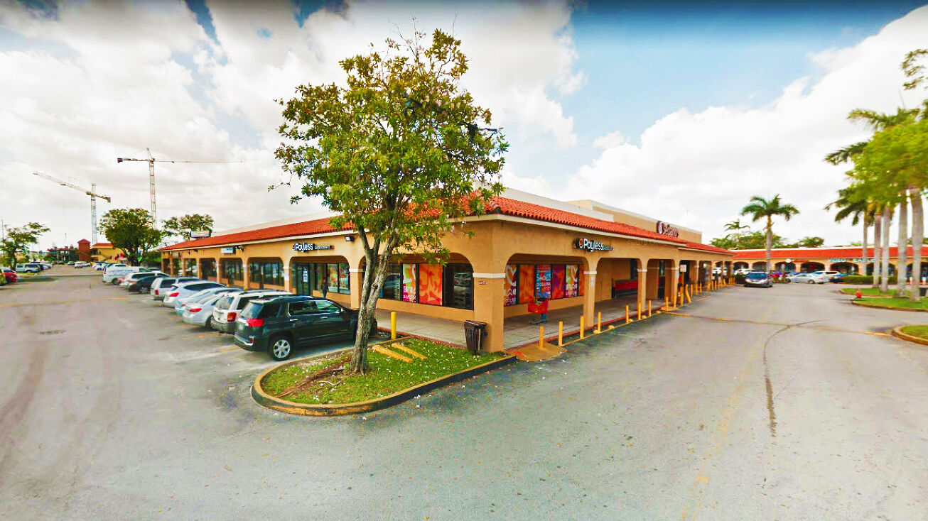 10720 W. Flagler St., Miami, FL 33174 Restaurant Space for Lease