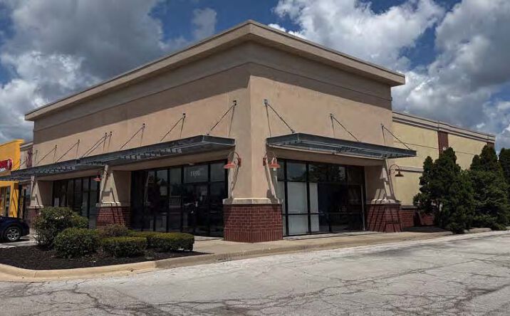 Pictures of Retail property located at 1690-1694 NW Chipman Road, Lee's Summit, MO 64081 for lease - image #1
