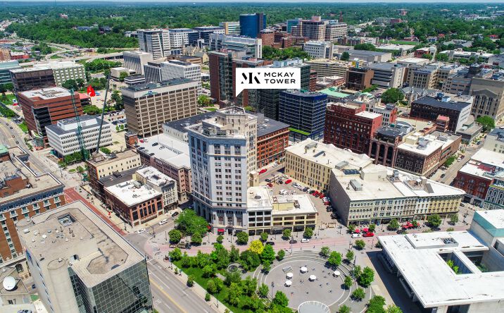 Pictures of Office property located at 146 Monroe Center St NW, Grand Rapids, MI 49503 for lease - image #1