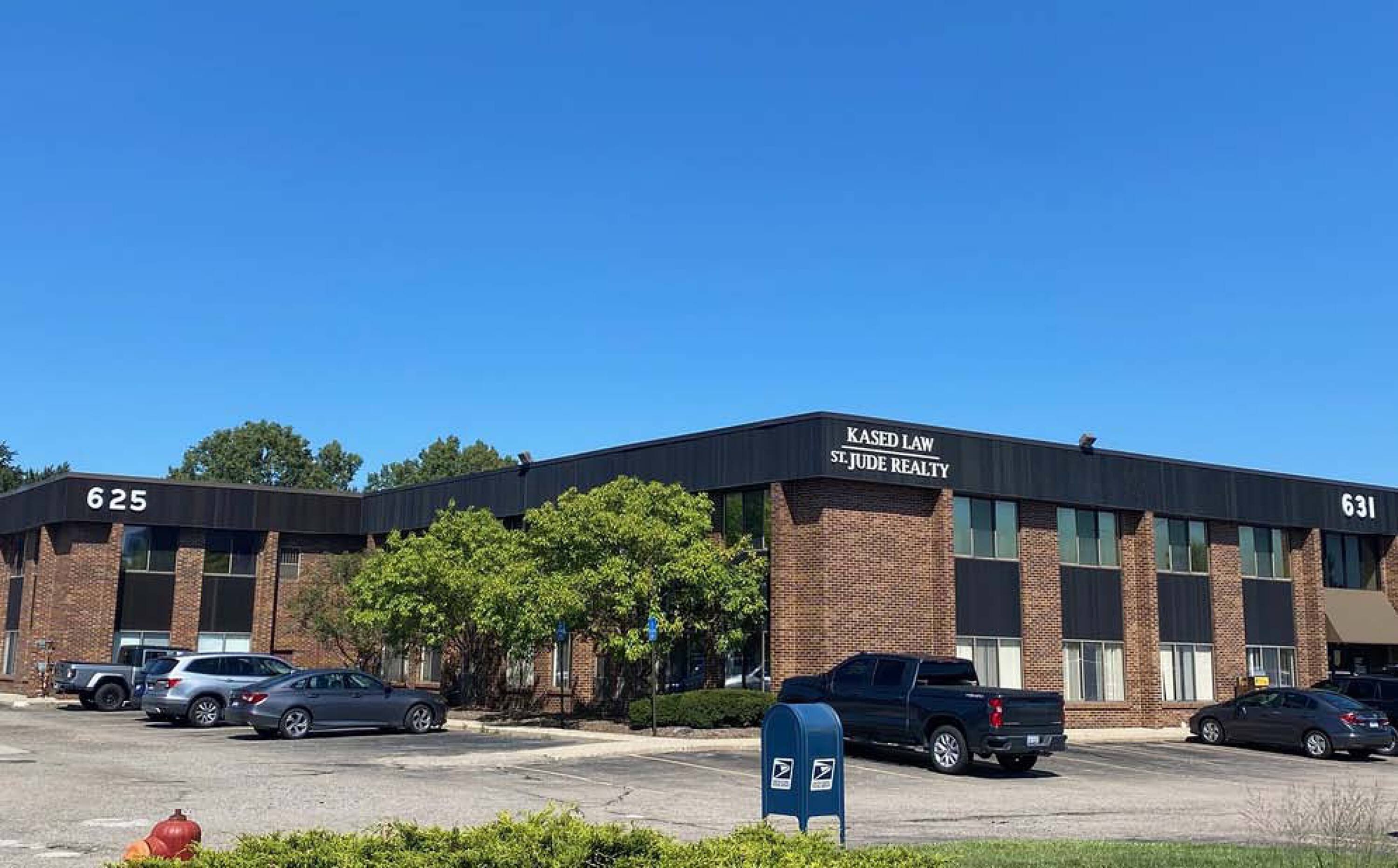 631 E Big Beaver Rd, Troy, MI 48083 - Office For Lease