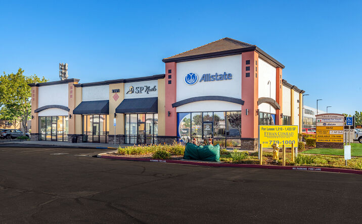 Pictures of Retail property located at 2125 Fulton Ave, Sacramento, CA 95825 for lease - image #1