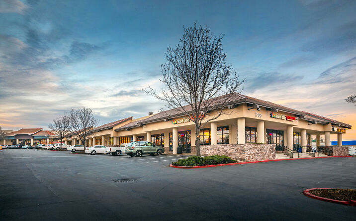 Pictures of Retail property located at 7700 Sunrise Blvd, Citrus Heights, CA 95610 for lease - image #1