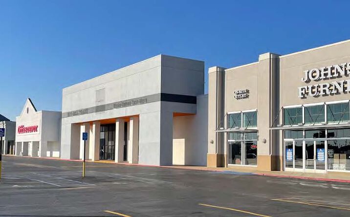 Pictures of Retail property located at 2001 Airline Dr, Bossier City, LA 71111 for lease - image #1