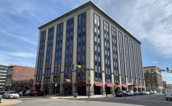 Pictures of Retail, Office property located at 105 E Jefferson Blvd, South Bend, IN 46601 for lease - image #1