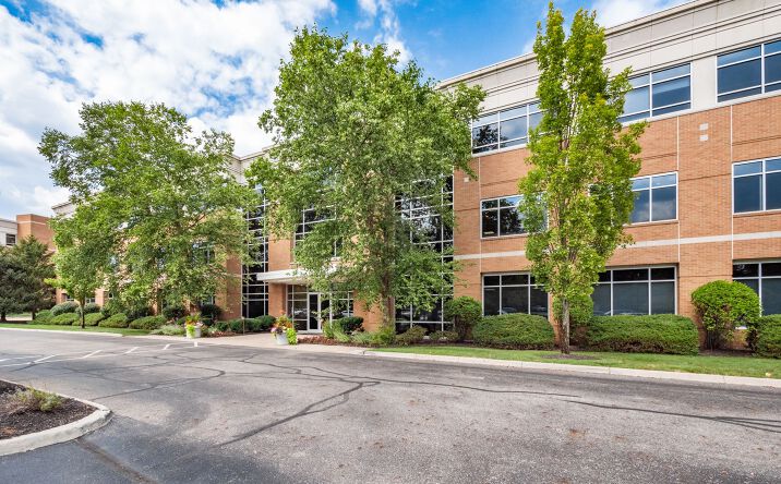 Pictures of Office property located at 8740 Orion Pl, Columbus, OH 43240 for lease - image #1