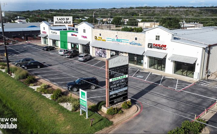 Pictures of Retail property located at 2511 US-281, Marble Falls, TX 78654 for lease - image #1