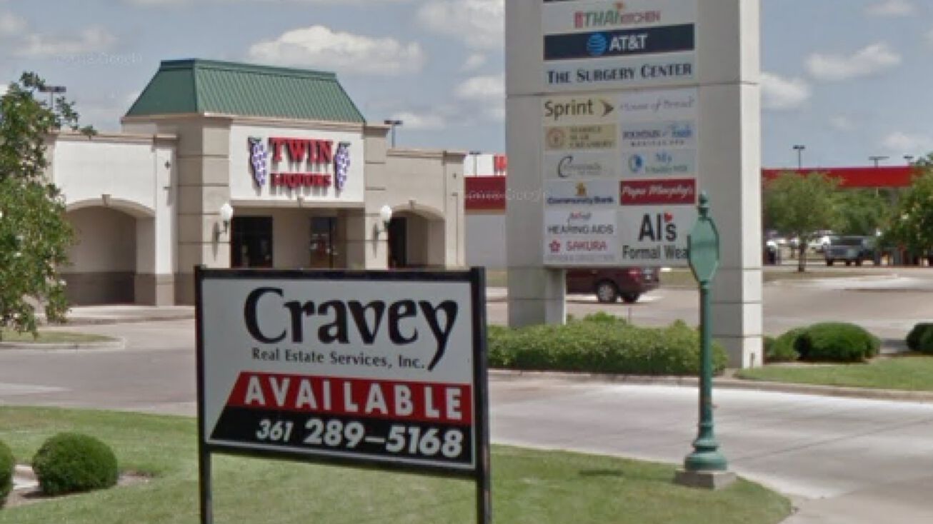 6202 N Navarro St, Victoria, TX 77904 Retail Space for Lease