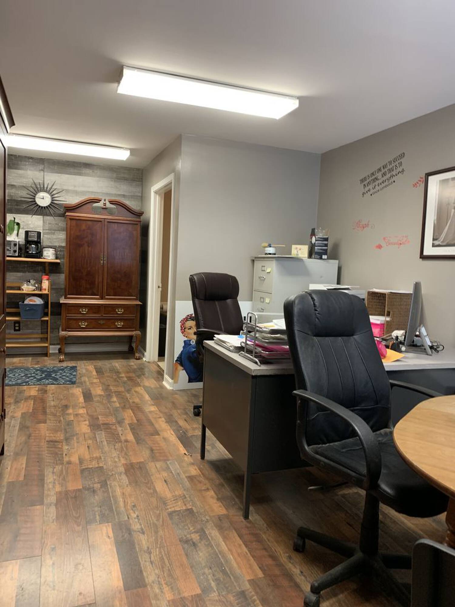 4612 Pinewood Road,, Louisville, KY 40218