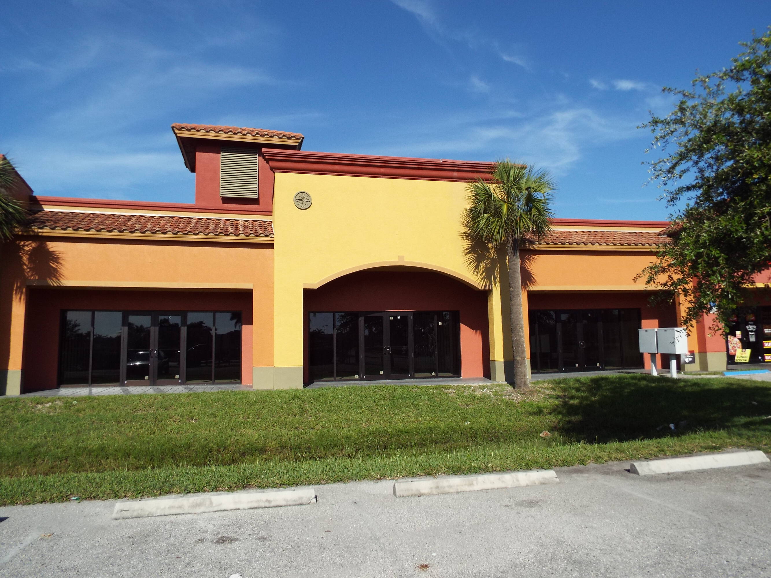 290 Nicholas Pkwy W, Cape Coral, FL 33991