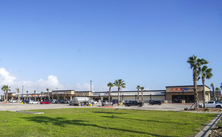Pictures of Retail property located at 1702 Highway 181, Portland, TX 78374 for lease - image #1