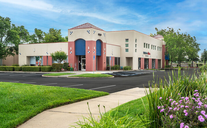 Pictures of Office property located at 8109 Fruitridge Rd, Sacramento, CA 95820 for lease - image #1