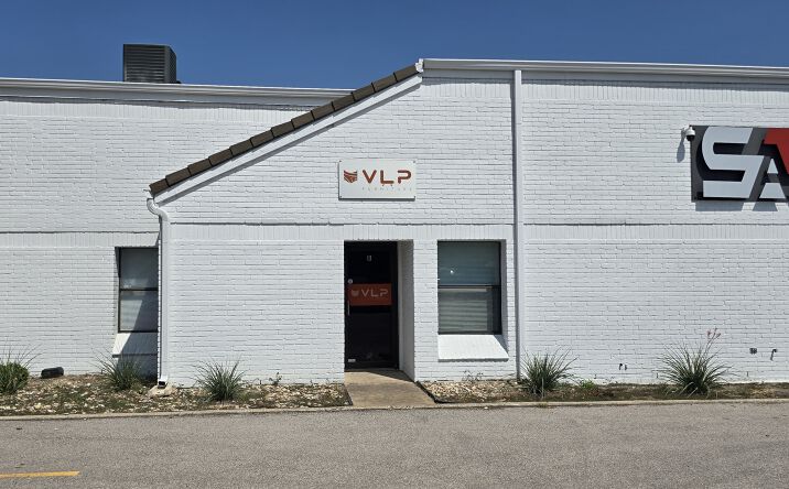 Pictures of Industrial property located at 2011 Lamar Dr, Round Rock, TX 78664 for lease - image #1