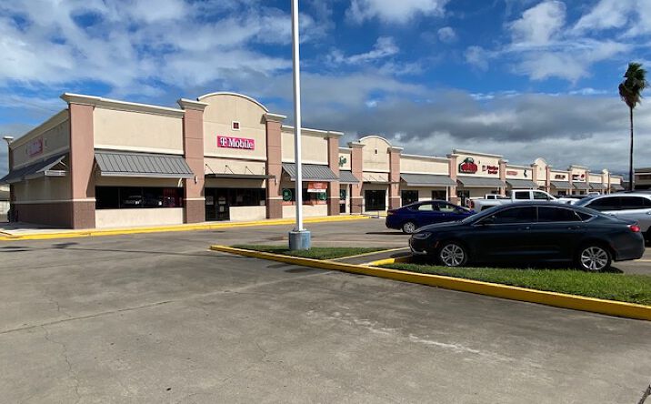 Pictures of Retail property located at 13434 Leopard St, Corpus Christi, TX 78410 for lease - image #1