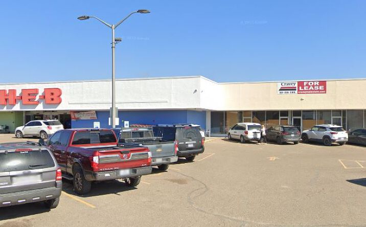 Pictures of Retail, Office property located at 601 - 619 E San Patricio Ave, Fulton, TX 78358 for lease - image #1