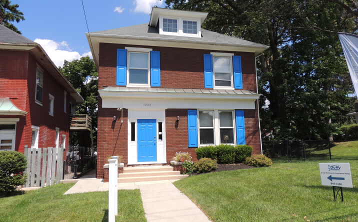 Pictures of Office property located at 1203 S. Queen Street, York, PA 17403 for lease - image #1
