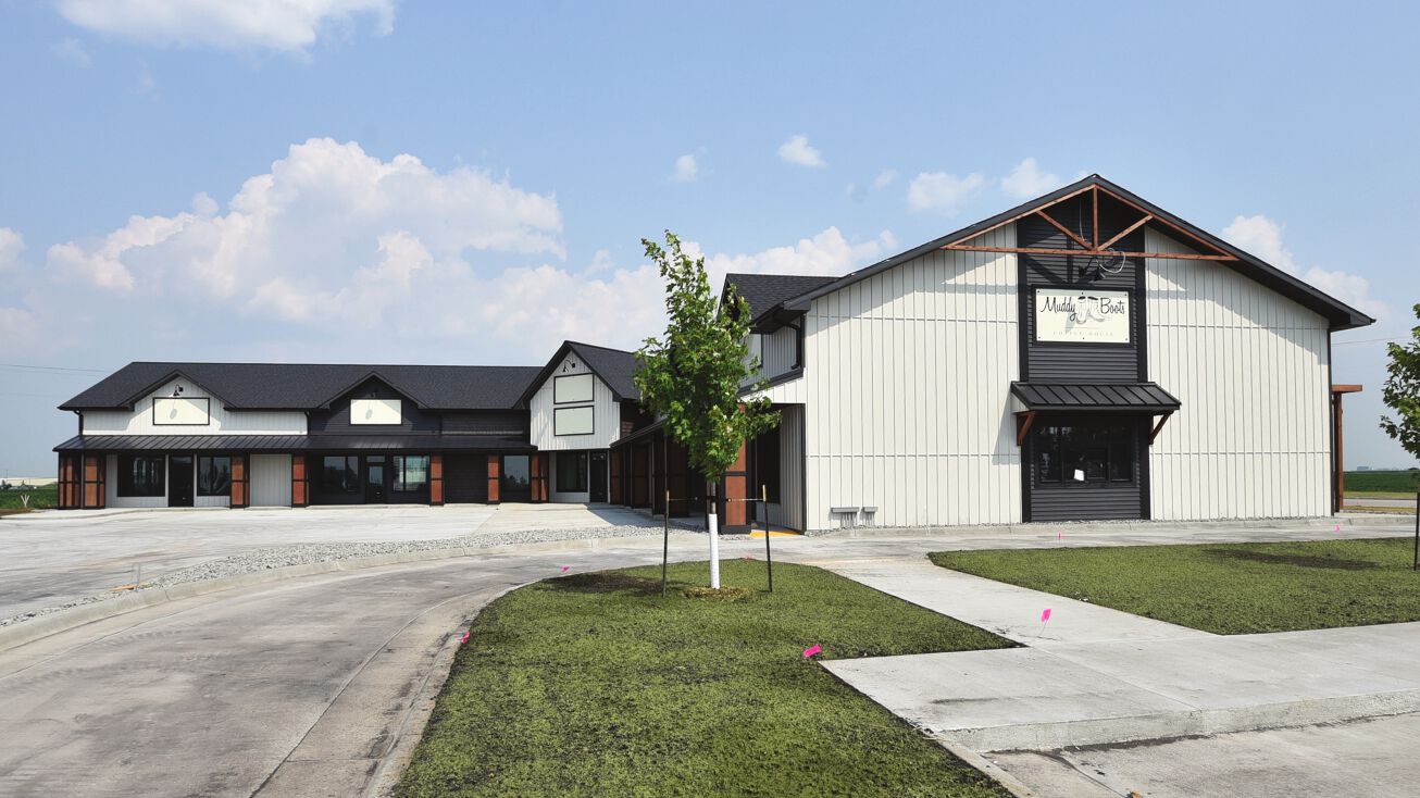 649 Knutson St, Mapleton, ND 58059 Retail Space for Lease Maple