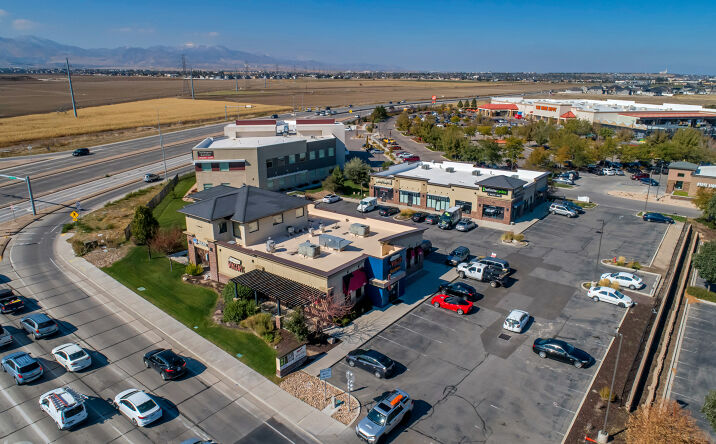 Pictures of Retail property located at 3816 13400 S, Riverton, UT 84065 for lease - image #1