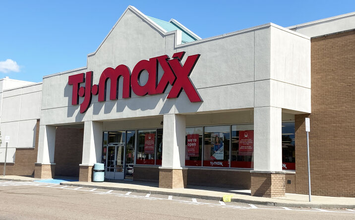 Pictures of Retail, Office, Restaurant property located at 6370 Ridgewood Ct Dr, Jackson, MS 39211 for lease - image #1