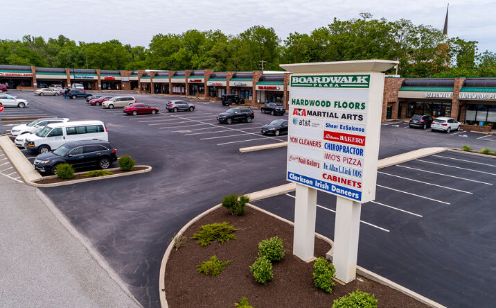 Pictures of Retail property located at 14321 Manchester Rd, Ballwin, MO 63011 for lease - image #1
