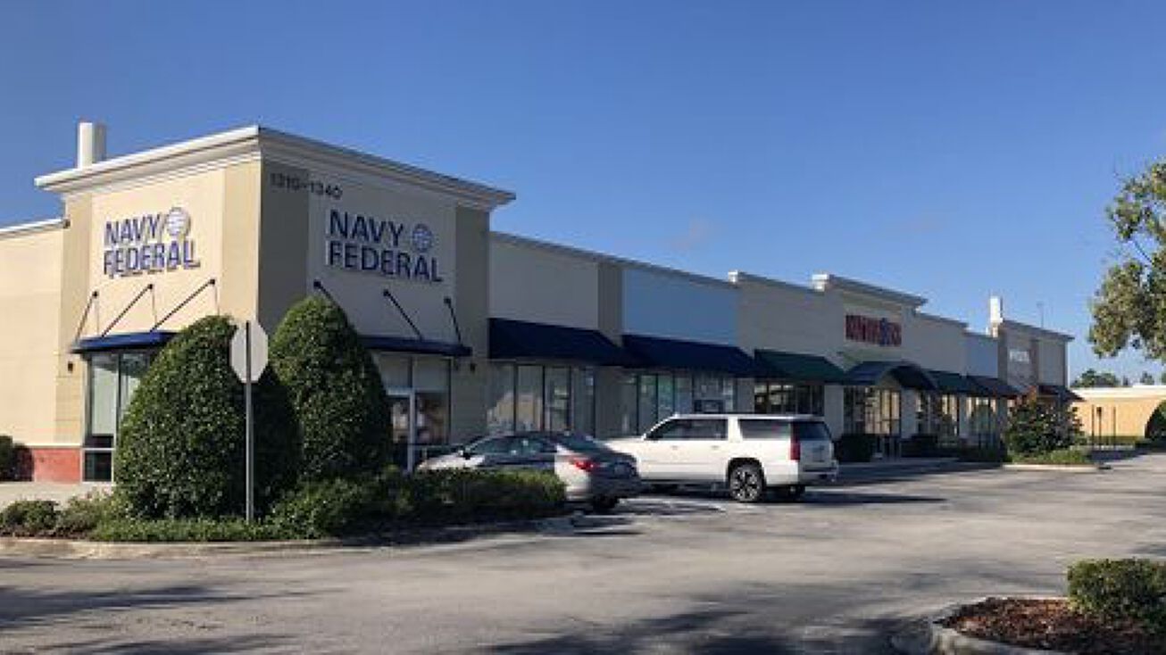 13101340 W. Osceola Parkway, Kissimmee, FL 34741 Retail Space for