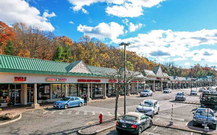 Pictures of Retail property located at 660 Columbus Avenue, Thornwood, NY 10594 for lease - image #1