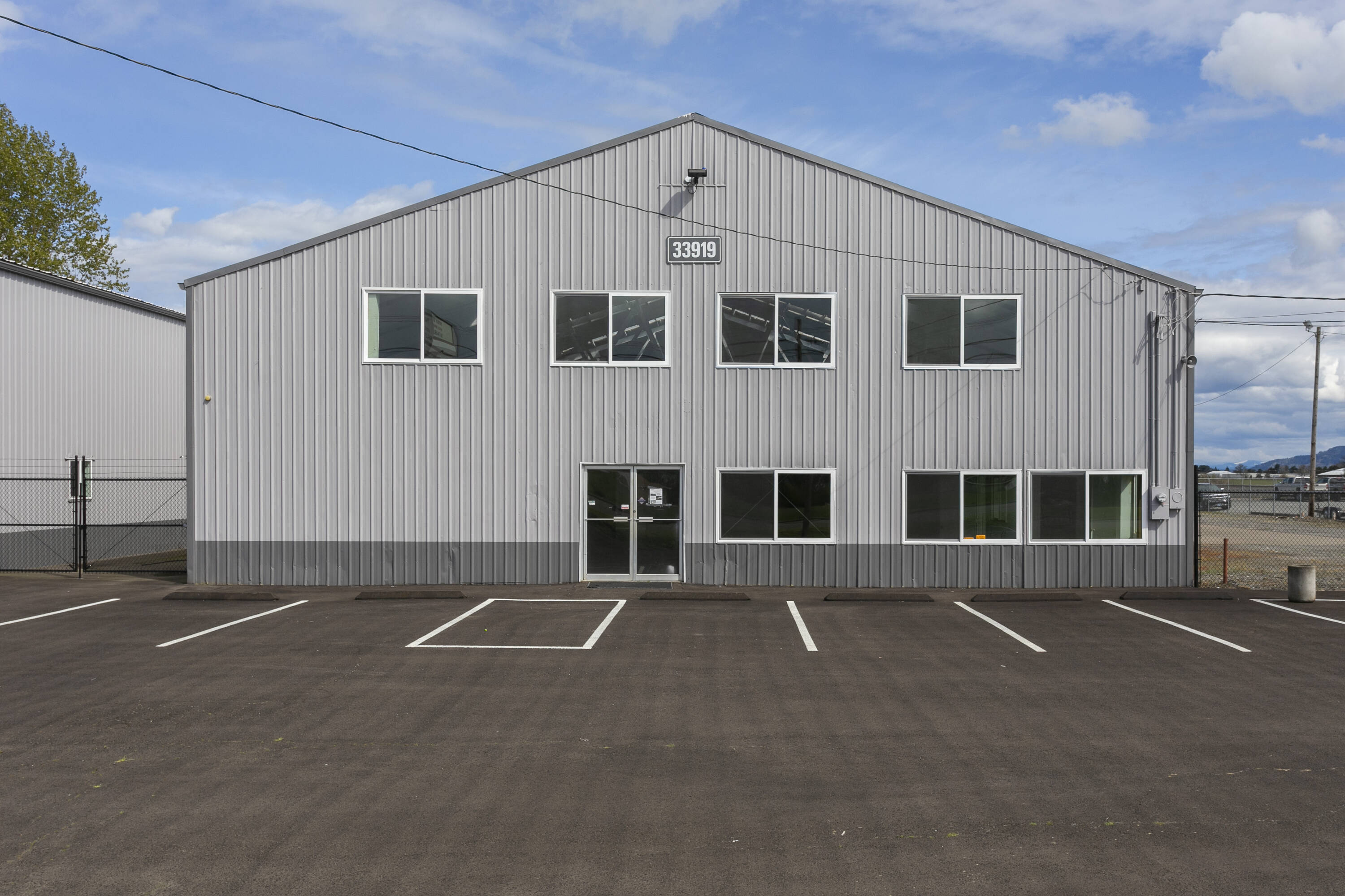 33919 Highway 99E Tangent OR 97389 Industrial Space For Lease 