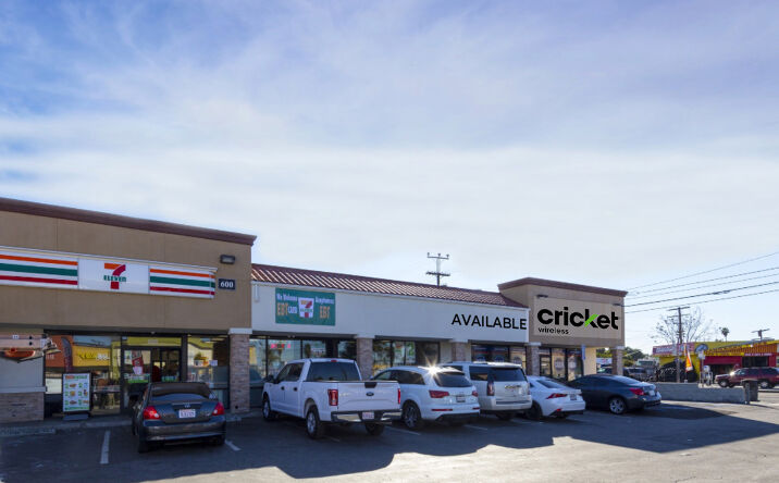 Pictures of Retail property located at 602 E Imperial Hwy, Los Angeles, CA 90059 for lease - image #1