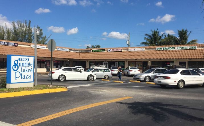 Pictures of Retail property located at 2692 N University Dr, Sunrise, FL 33322 for lease - image #1