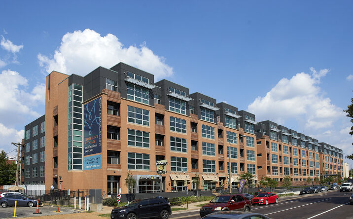 Pictures of Restaurant property located at 4651 Forest Park Ave, St. Louis, MO 63108 for lease - image #1