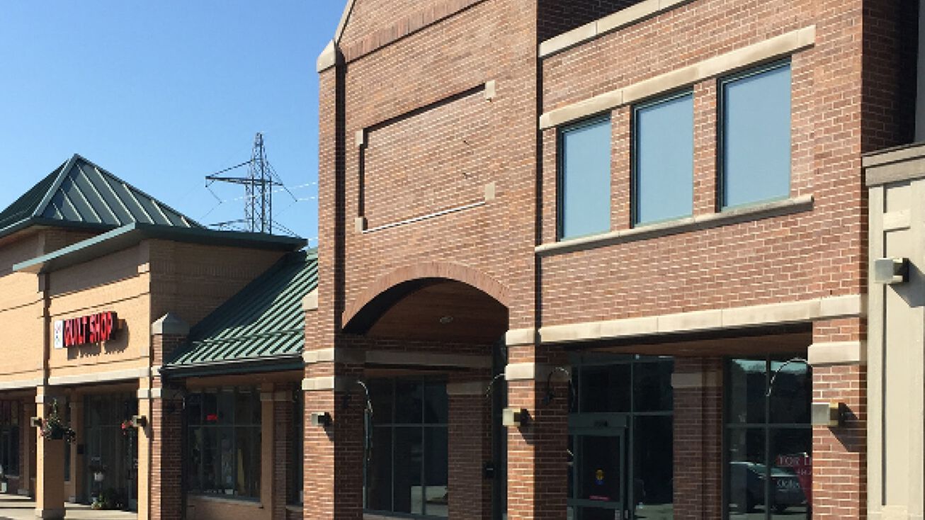 217227 N. Main Street, Thiensville, WI 53092 Retail Space for Lease