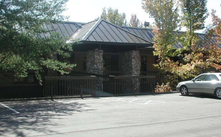 Pictures of Office property located at 100-700 Century Park S, Birmingham, AL 35226 for lease - image #1
