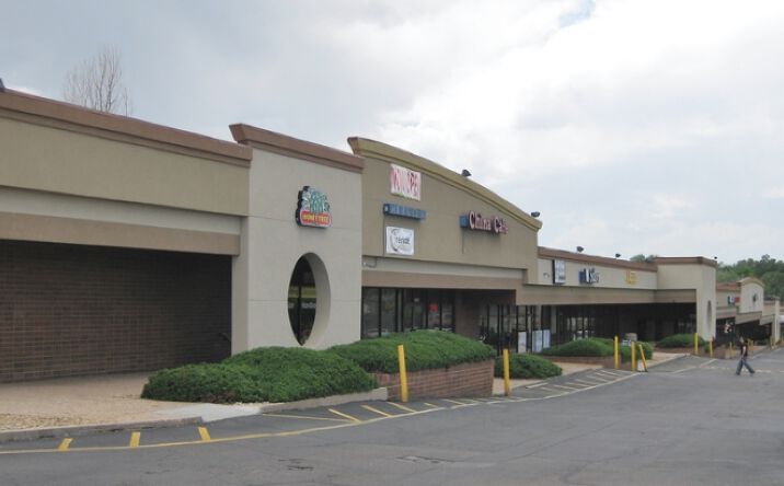 Pictures of Retail property located at 16728-16880 E. Iliff Ave, Aurora, CO 80013 for lease - image #1