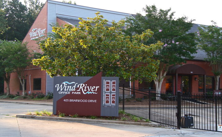 Pictures of Office property located at 405 Briarwood Dr, Jackson, MS 39206 for lease - image #1