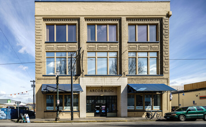 Pictures of Office property located at 1006 SE Grand Avenue, Portland, OR 97214 for lease - image #1