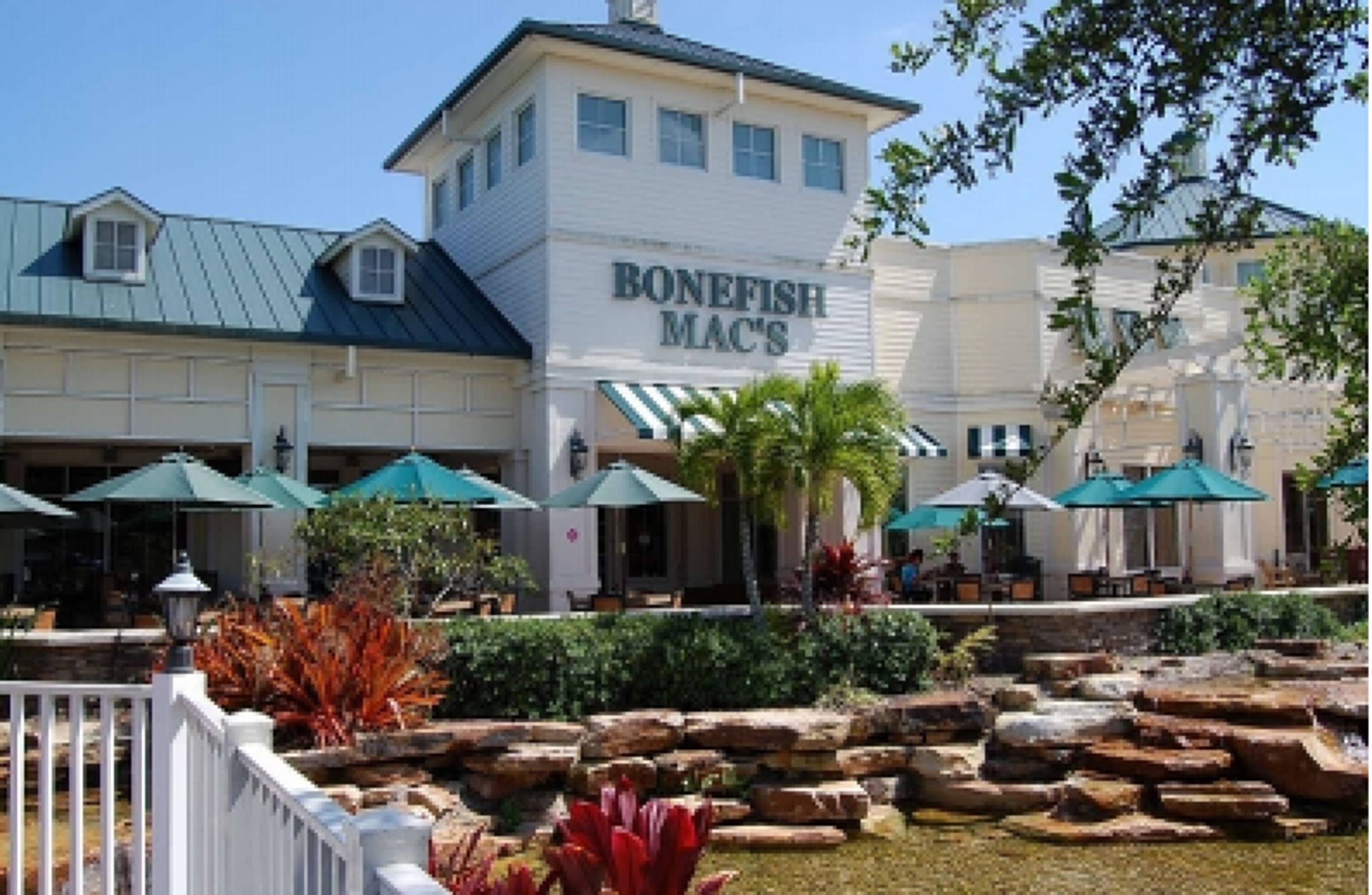 872 SE Becker Road, Port St. Lucie, FL 34984