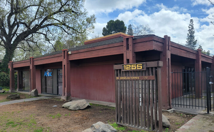 Pictures of Office property located at 1255 W Shaw Ave, Fresno, CA 93711 for lease - image #1