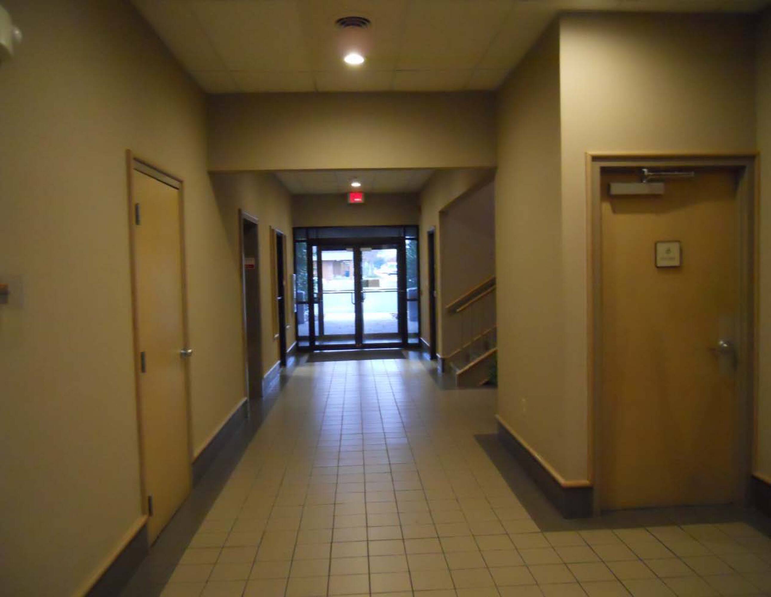 160 Greentree Dr, Dover, DE 19904