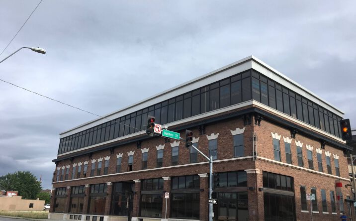 Pictures of Retail, Office, Restaurant property located at 620 E 18th St, KCMO, MO 64108 for lease - image #1