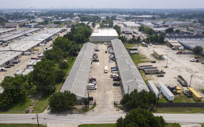 Pictures of Industrial property located at 6111-6117 Milwee St, Houston, TX 77092 for lease - image #1