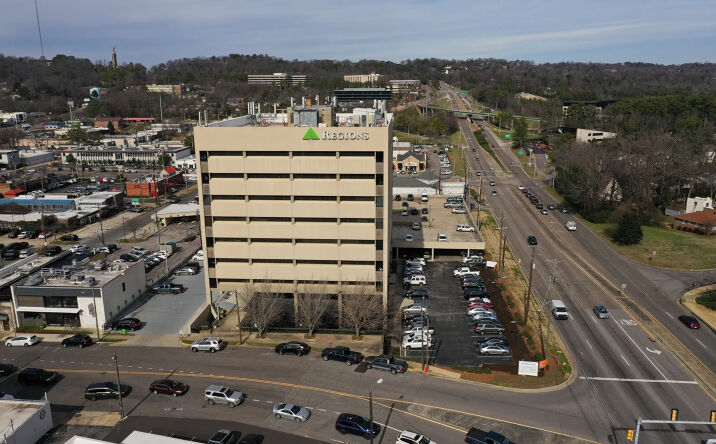 Pictures of Office property located at One Independence Plaza, Homewood, AL 35209 for lease - image #1