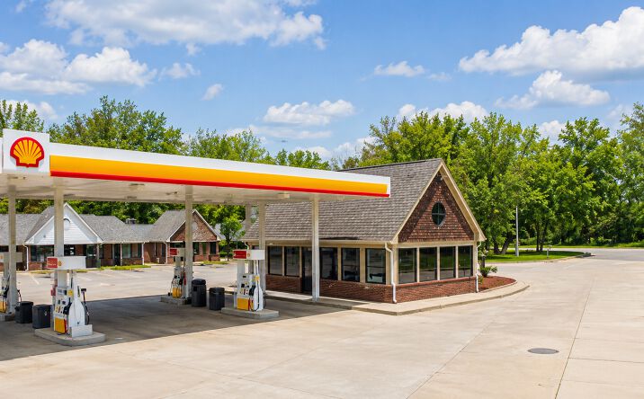 Pictures of Retail property located at 5690 Plymouth Rd, Ann Arbor, MI 48105 for lease - image #1