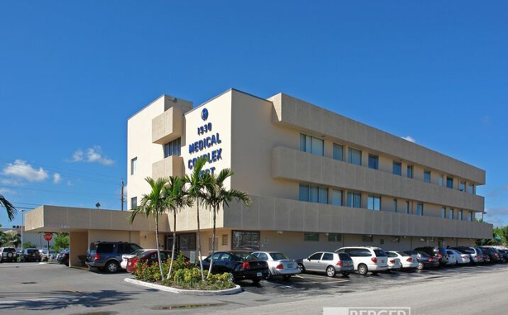 Pictures of Office property located at 1930 NE 47th St, Laud By Sea, FL 33308 for lease - image #1