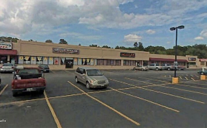 Pictures of Retail property located at 1279 TORONTO Road, Springfield, IL 62712 for lease - image #1