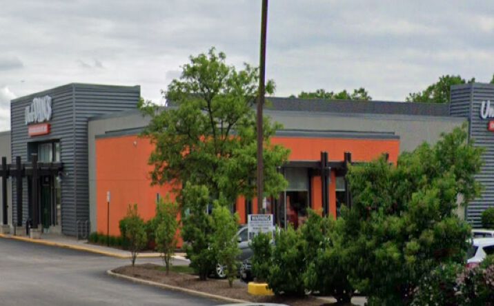 Pictures of Retail property located at 1209 E Golf Rd, Schaumburg, IL 60173 for lease - image #1