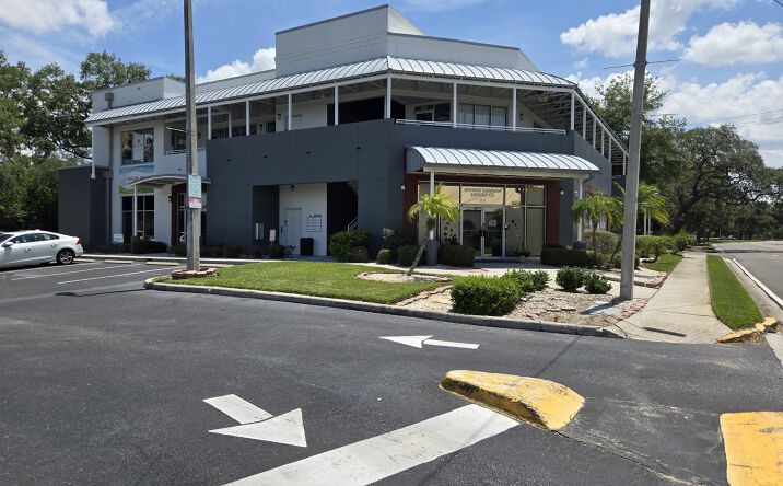 Pictures of Office property located at 1602 Oakfield Dr, Brandon, FL 33511 for lease - image #1