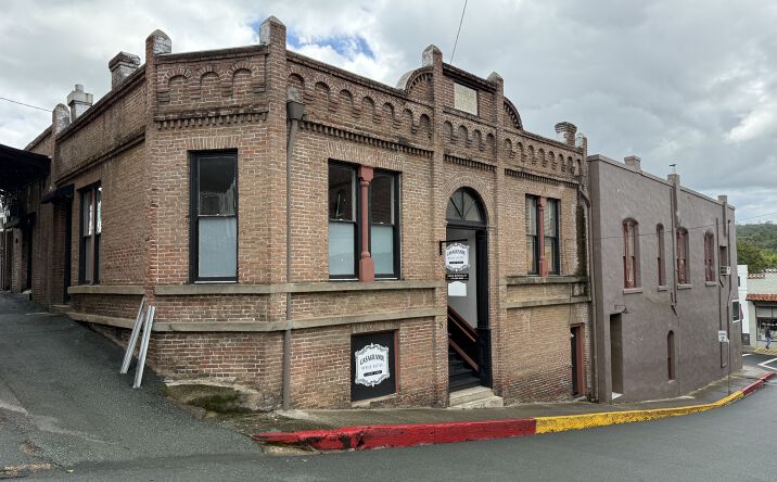 Pictures of Office property located at 8 Court Street, Jackson, CA 95642 for lease - image #1
